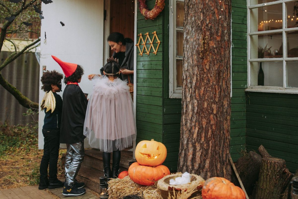 Trick-or-Treat Scavenger Hunt: A Free Printable List for Every Age
